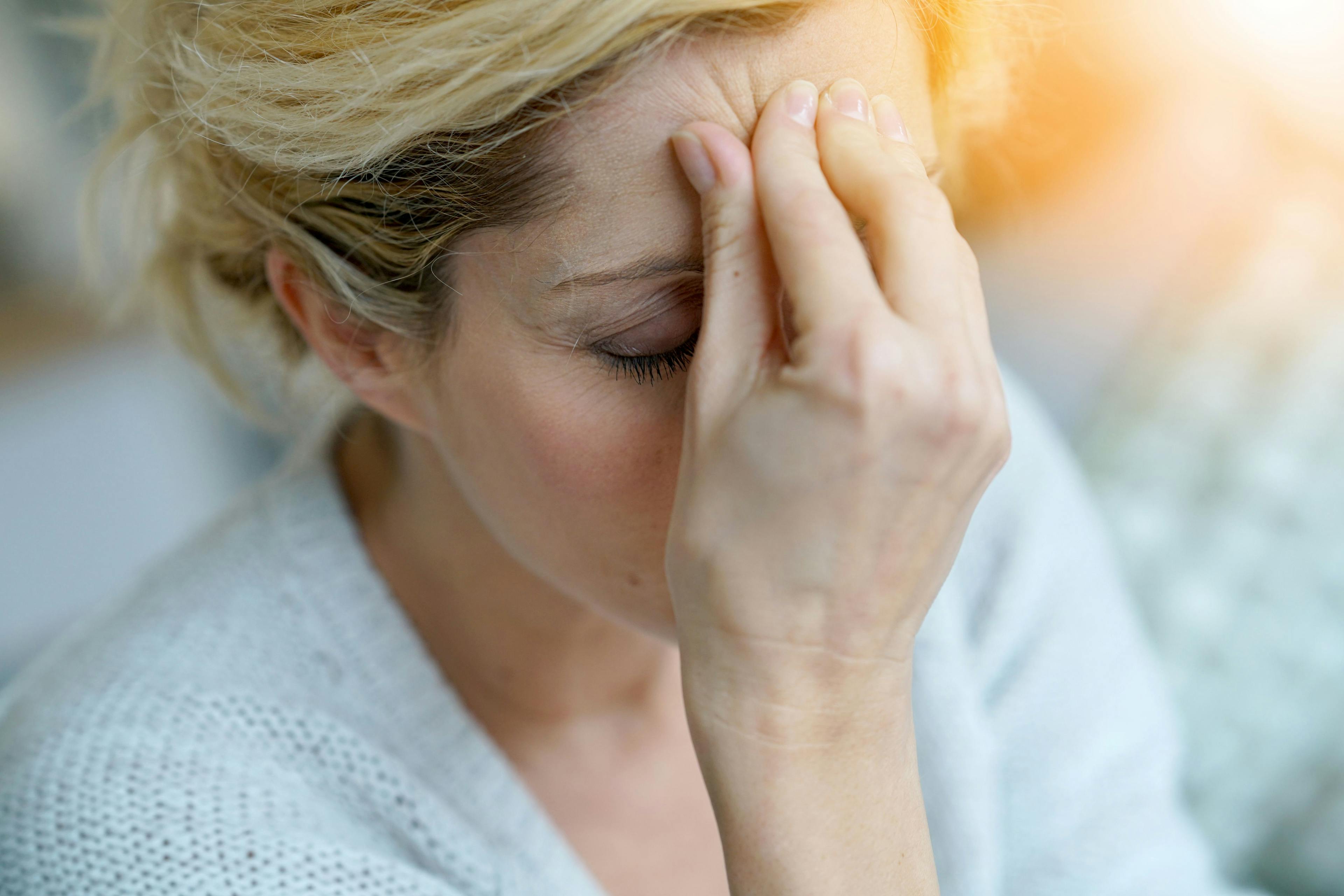 Multiple Vitamin Deficiencies Associated with Worse Migraine Outcomes / goodluz - stock.adobe.com