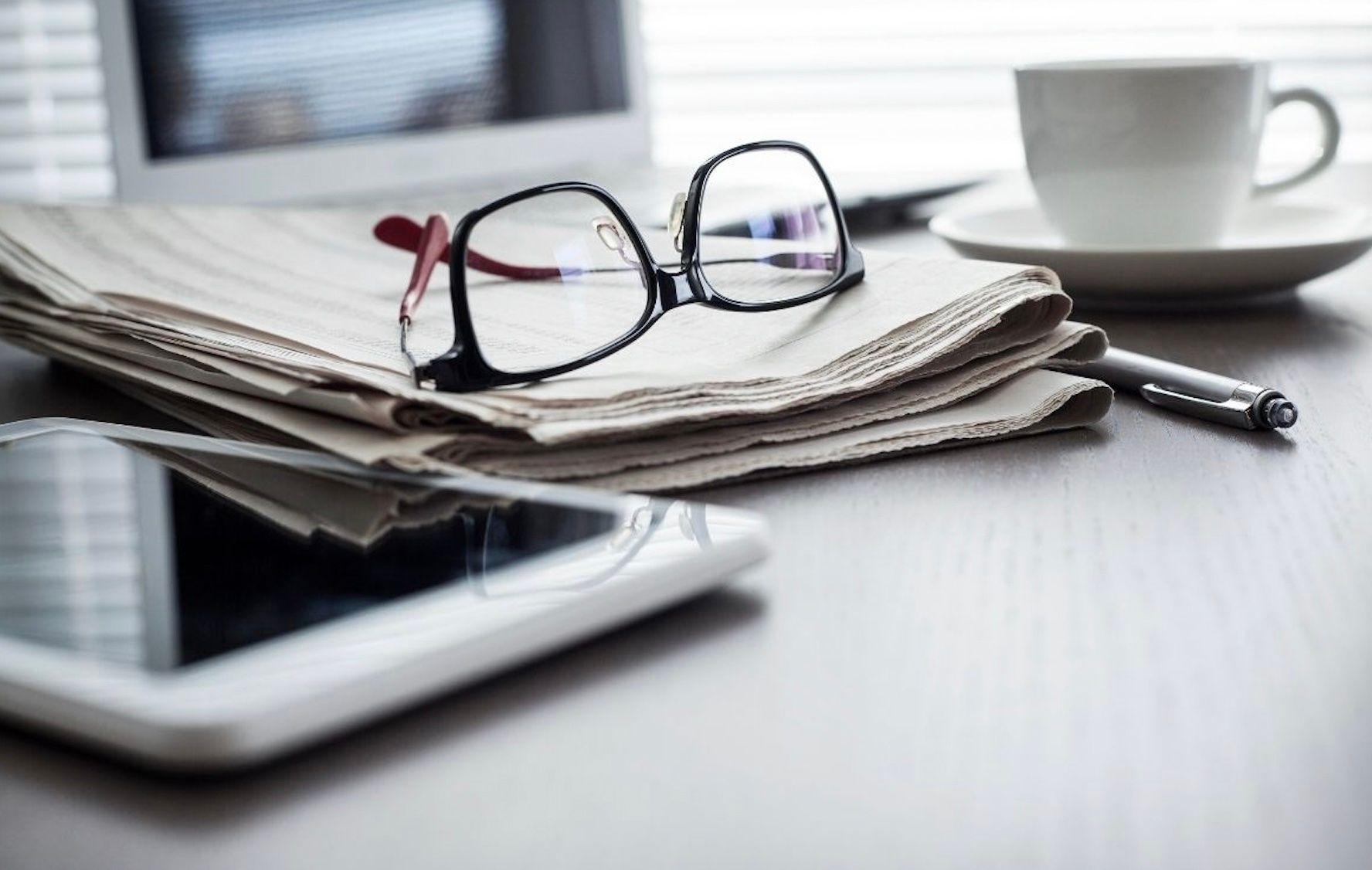 glasses and mug 